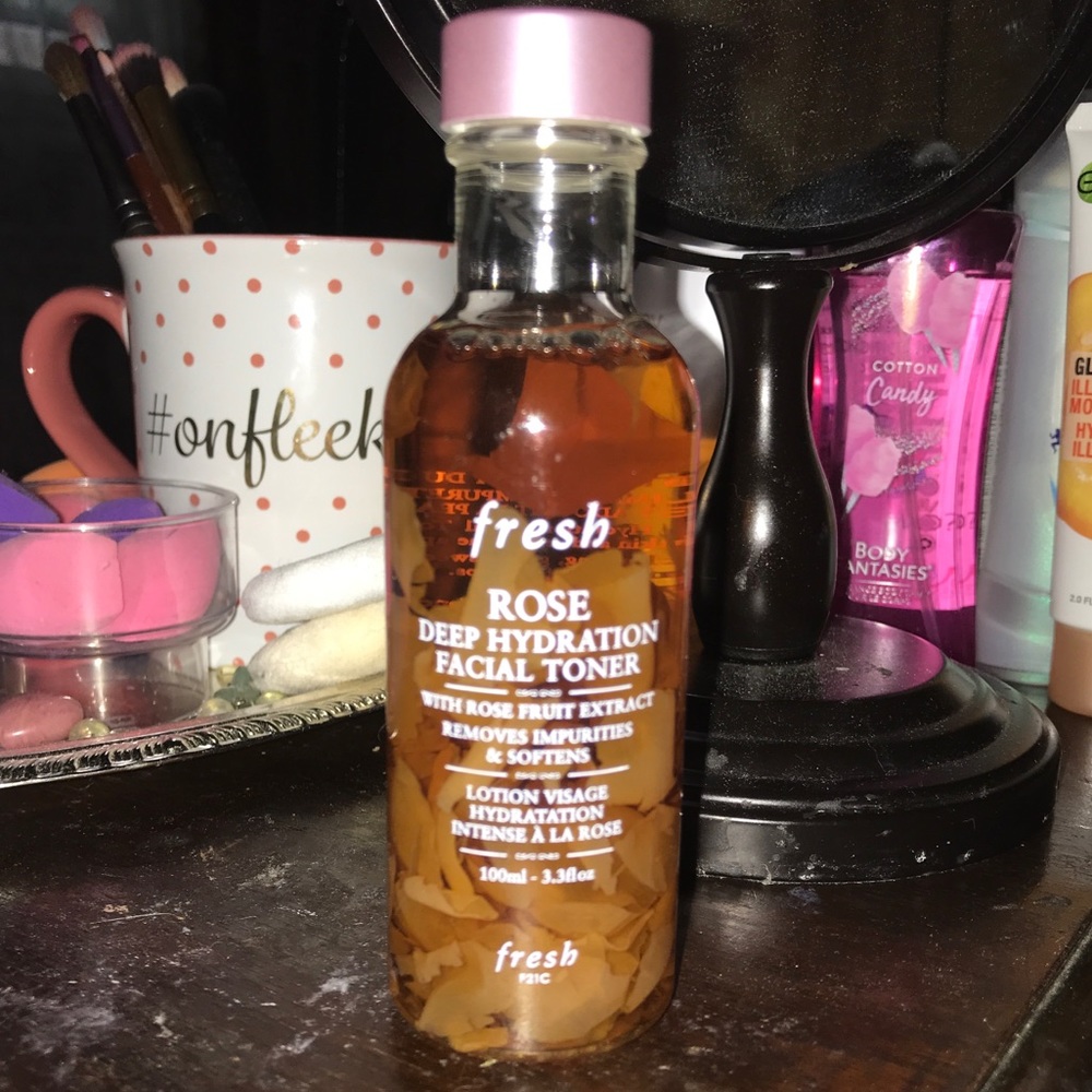 Fresh rose deep hydration facial toner